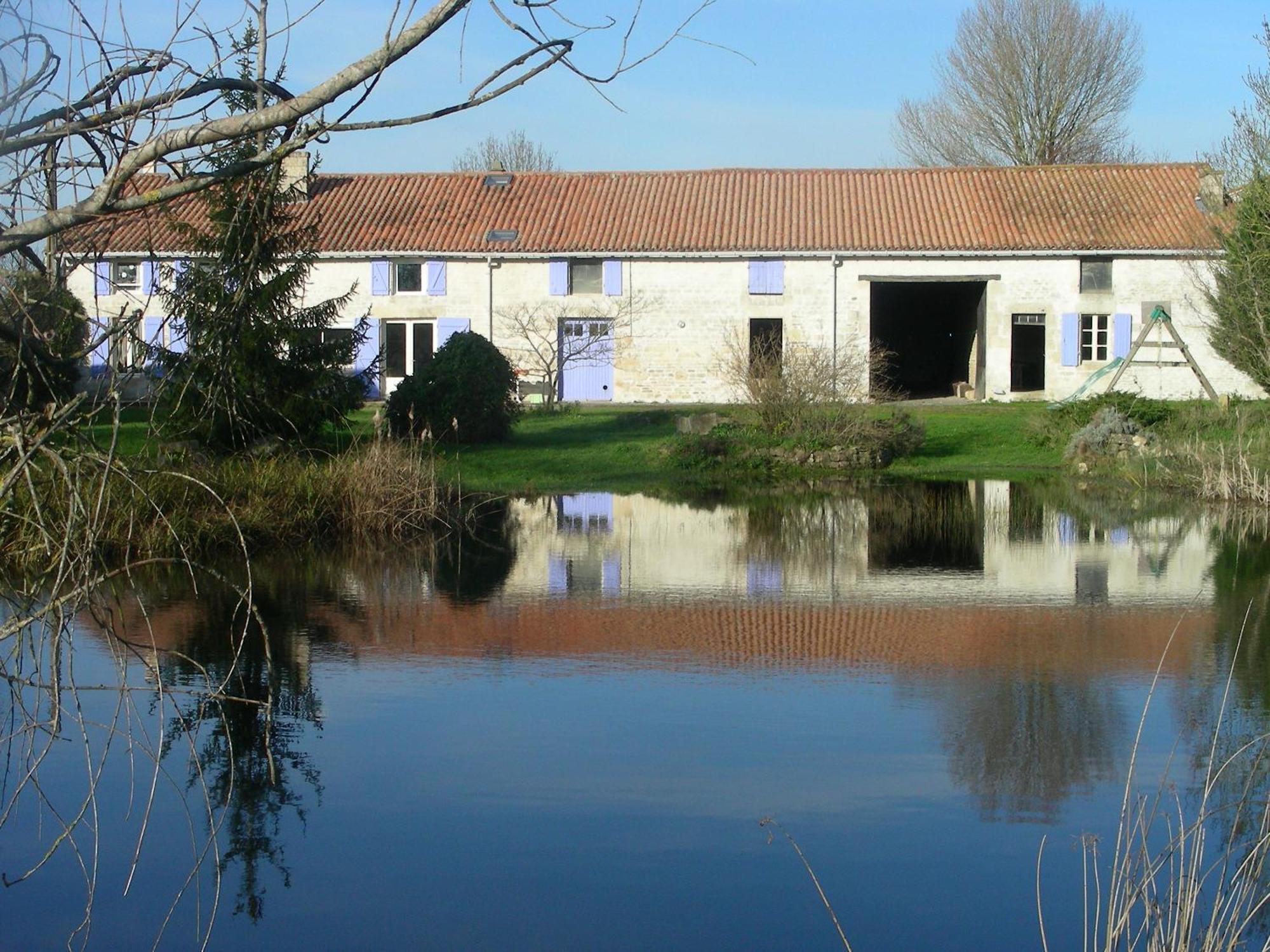 Chambres D'Hotes Entre Niort Et Marais Poitevin Bessines 外观 照片